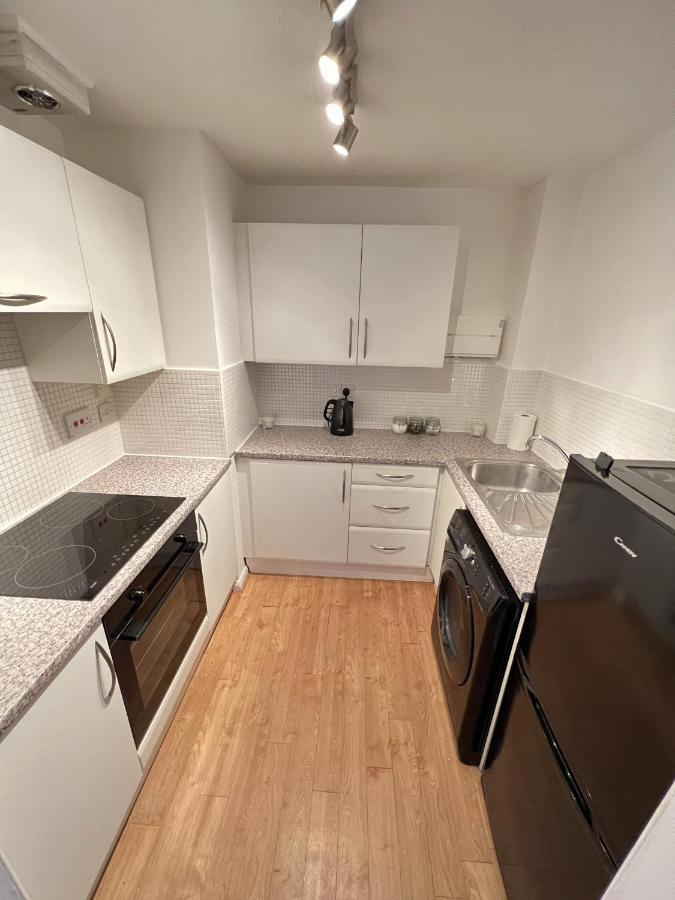 Luxury 2 Bed Apartment Stansted Airport Bishops Stortford Bishop's Stortford Exterior photo